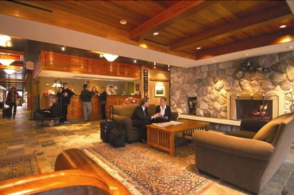 Ramada By Wyndham Pinewood Park Resort North Bay İç mekan fotoğraf