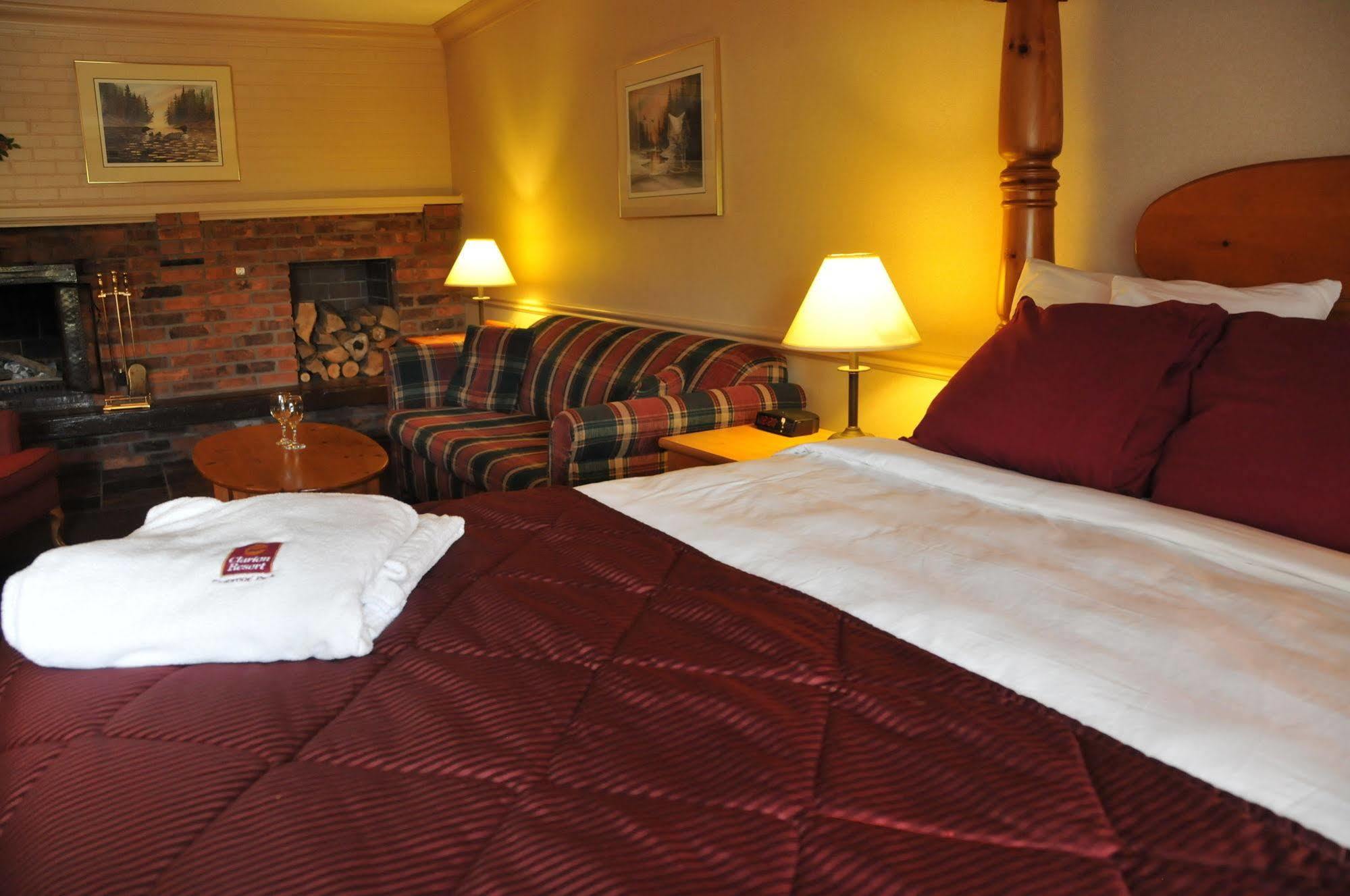 Ramada By Wyndham Pinewood Park Resort North Bay Dış mekan fotoğraf