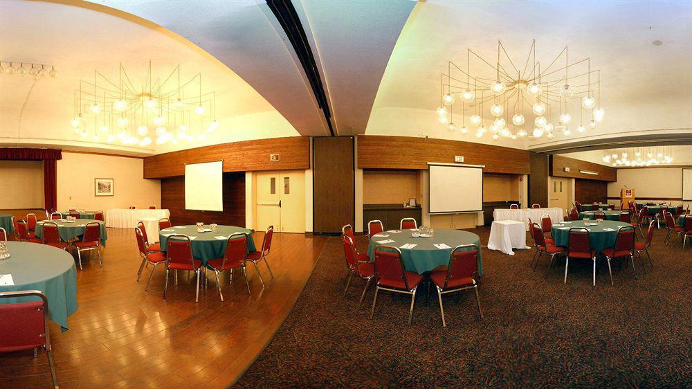 Ramada By Wyndham Pinewood Park Resort North Bay Dış mekan fotoğraf